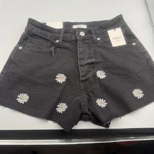 Forever 21 Women’s High Rise Denim Shorts Embroidered Daisy Boho Festival Frayed